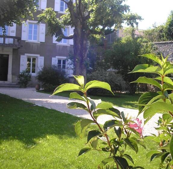 مبيت وإفطار La Saudade