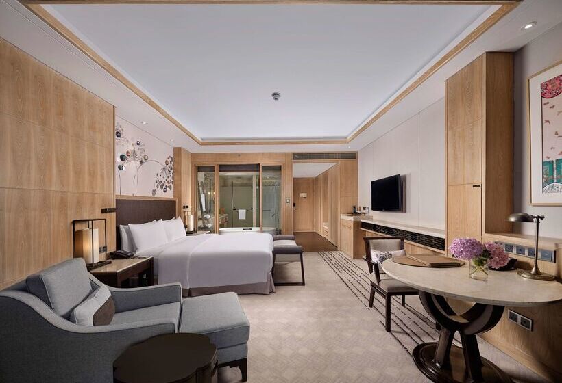 Hilton Dali Resort & Spa