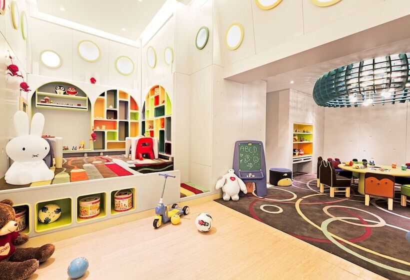 Hilton Dali Resort & Spa