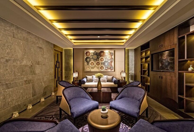 Hilton Dali Resort & Spa