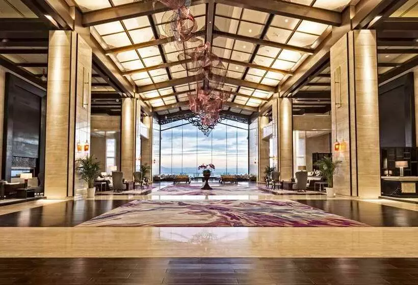 Hilton Dali Resort & Spa