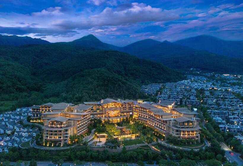 Hilton Dali Resort & Spa