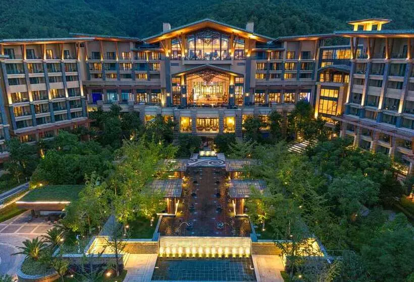 Hilton Dali Resort & Spa