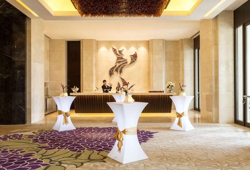 Hilton Dali Resort & Spa