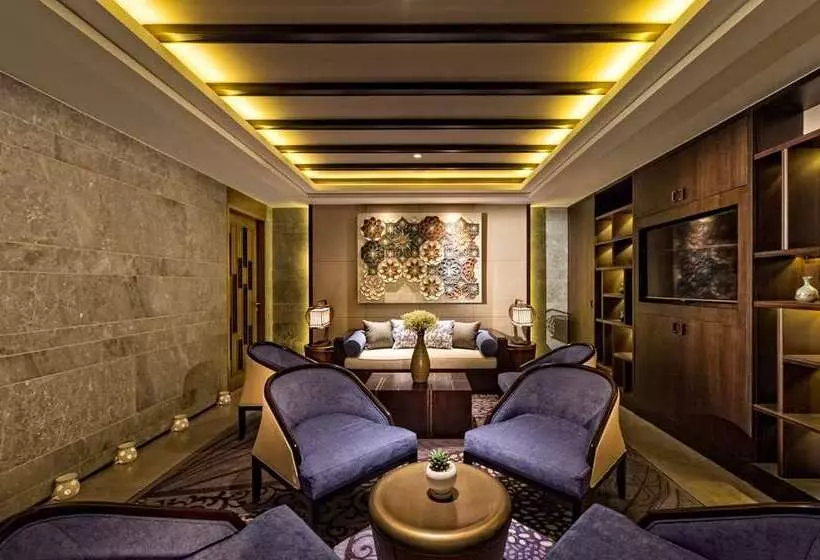 Hilton Dali Resort & Spa