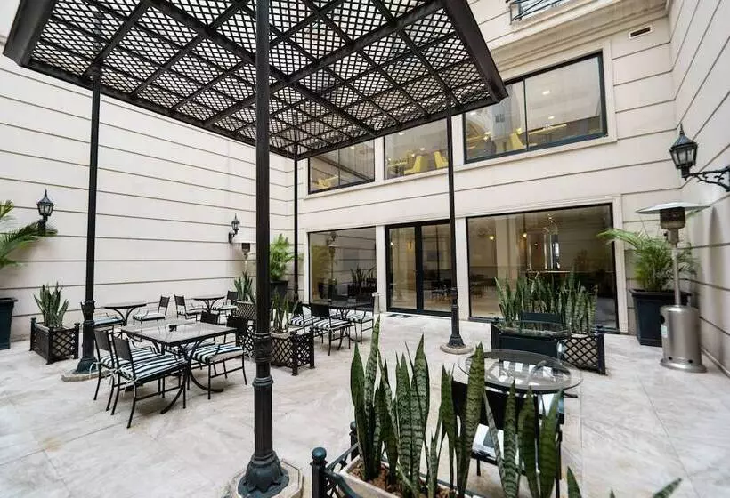 هتل Amerian Executive Cordoba