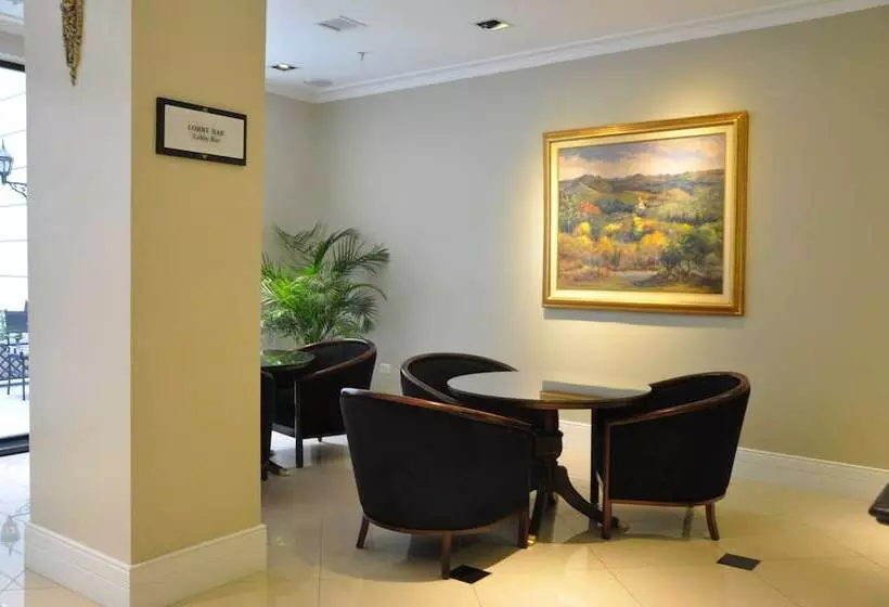 هتل Amerian Executive Cordoba