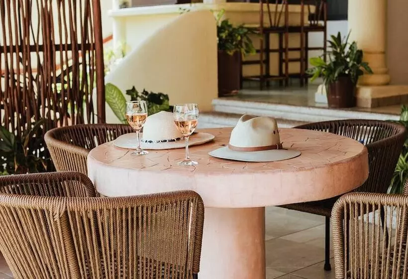 Hotelli Arena Suites