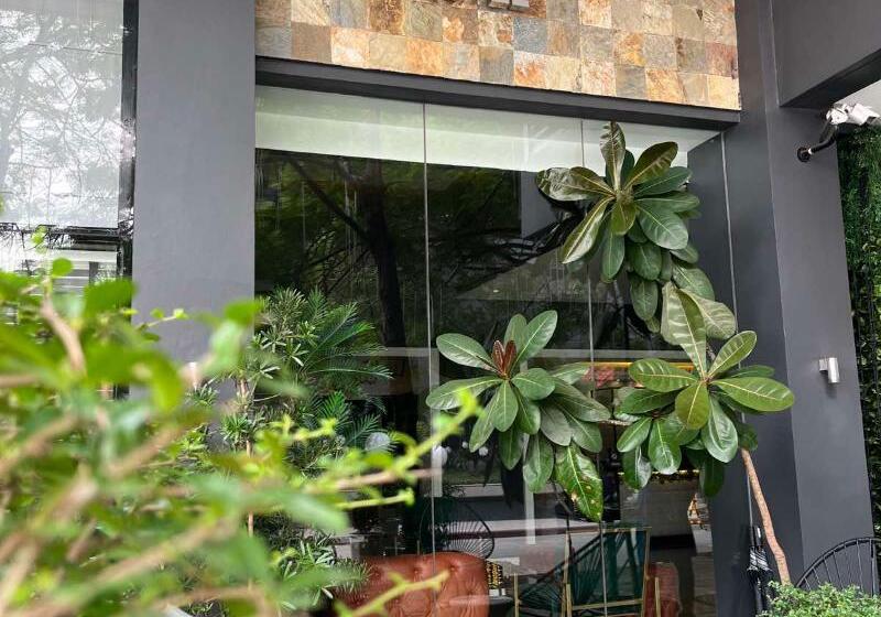 فندق Azumi Boutique