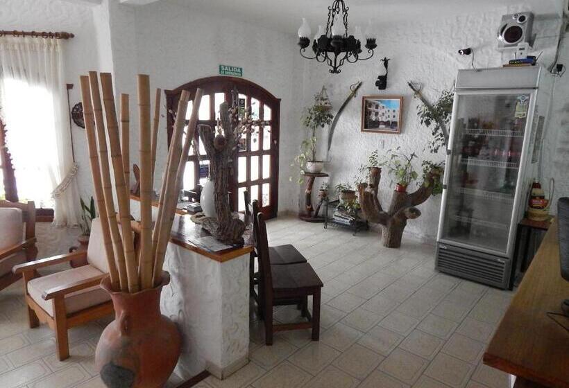 בית מלון כפרי Colonial