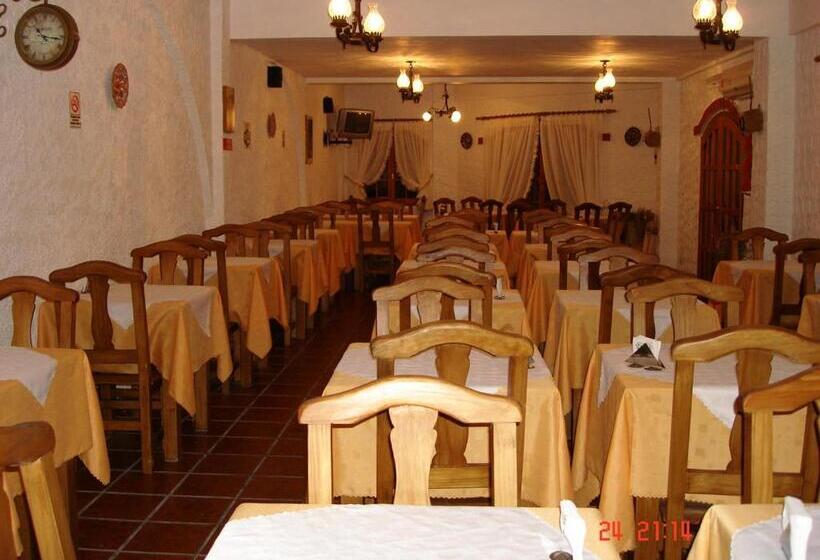 בית מלון כפרי Colonial