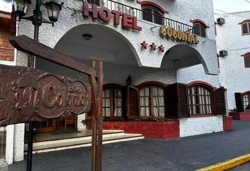 בית מלון כפרי Colonial