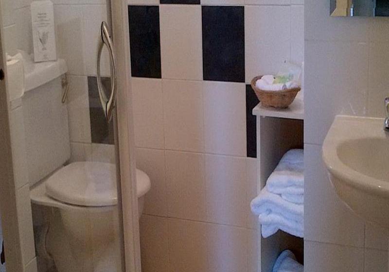 בית מלון כפרי Cross Haven Guest House