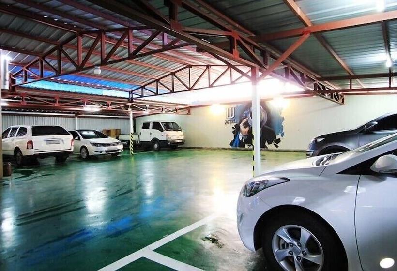 בית מלון כפרי Chakan