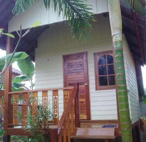 בית מלון כפרי Khao Lak Summer House Resort