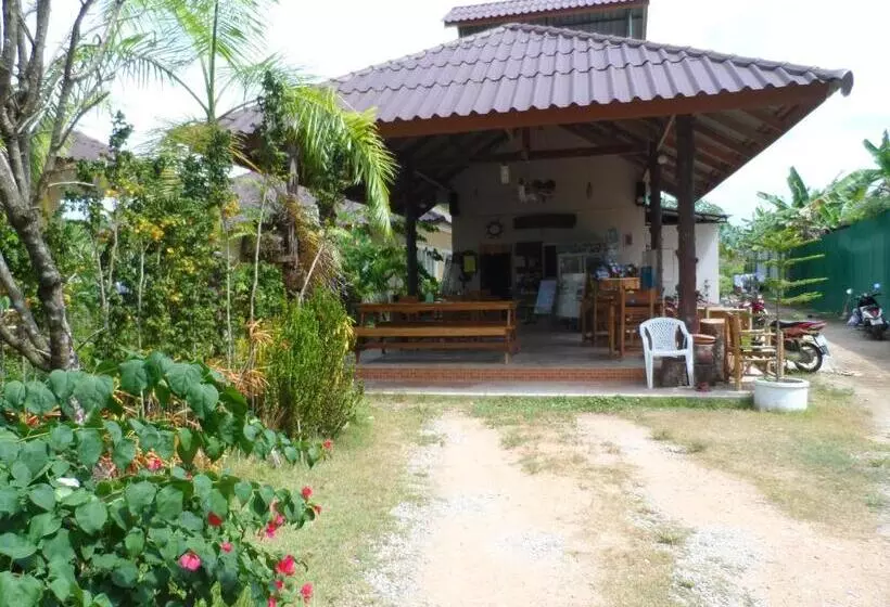 ホテル Khao Lak Summer House Resort