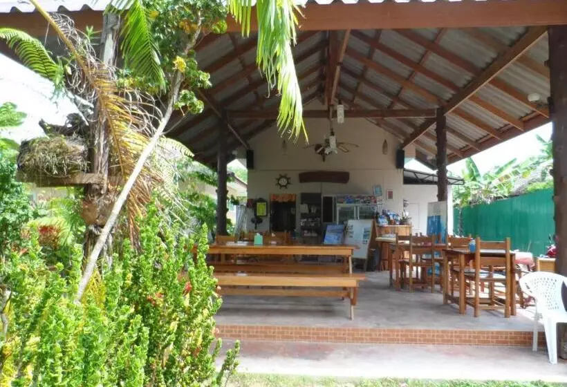 ホテル Khao Lak Summer House Resort