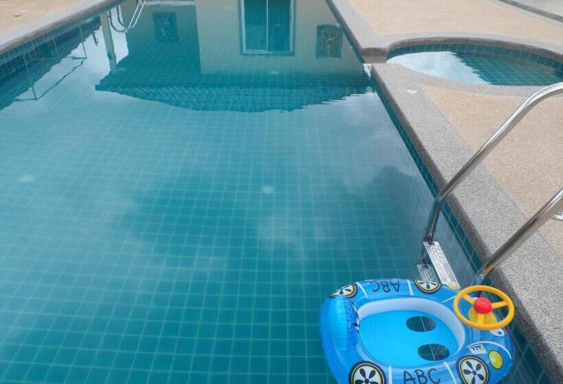 호텔 Khao Lak Summer House Resort