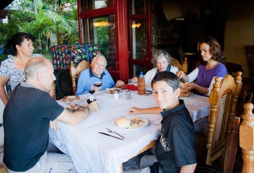 هتل Nuestro Sueño