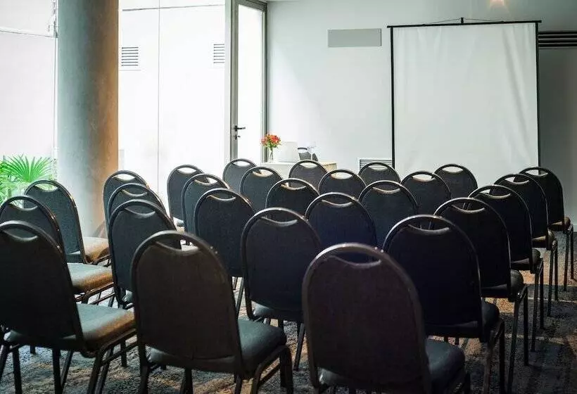 호텔 Own Montevideo