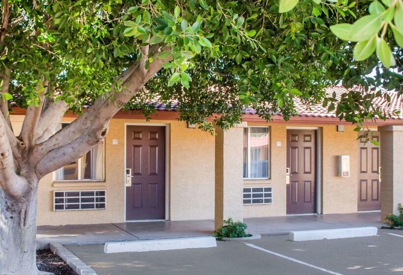 Szálloda Rodeway Inn Old Town Scottsdale