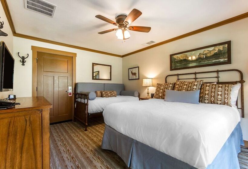 Sierra Sky Ranch, Ascend Hotel Collection