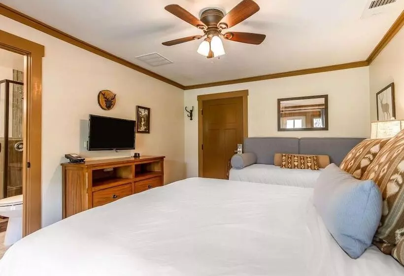 Sierra Sky Ranch, Ascend Hotel Collection