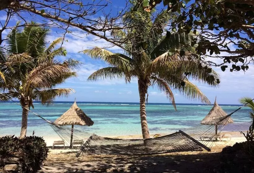 בית מלון כפרי Viwa Island Resort