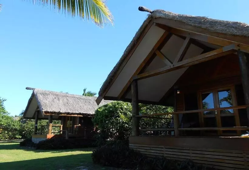 בית מלון כפרי Viwa Island Resort