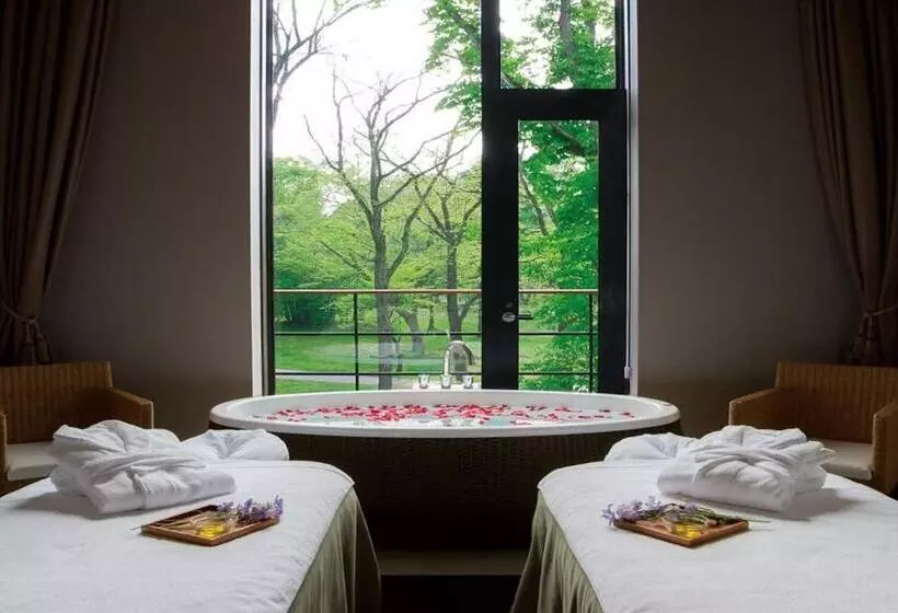 Karuizawa Prince Hotel East