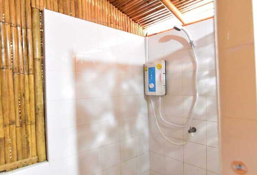 פנסיון Green View Beach Resort