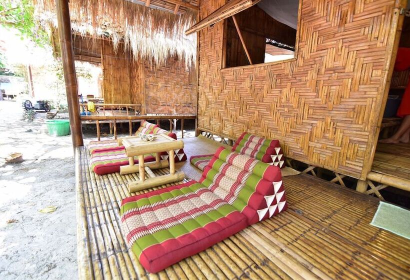 פנסיון Green View Beach Resort