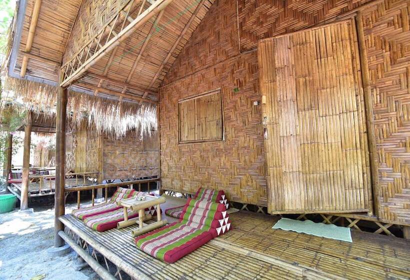 פנסיון Green View Beach Resort