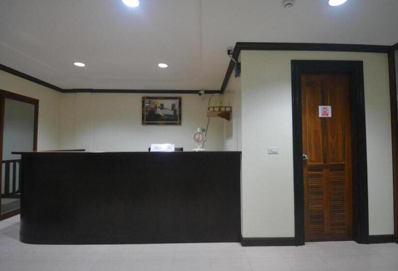 פנסיון Green View Beach Resort