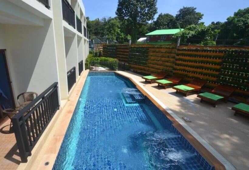 פנסיון Green View Beach Resort