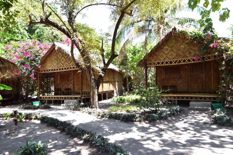 פנסיון Green View Beach Resort