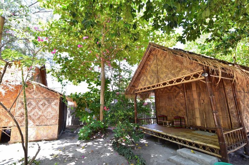 פנסיון Green View Beach Resort