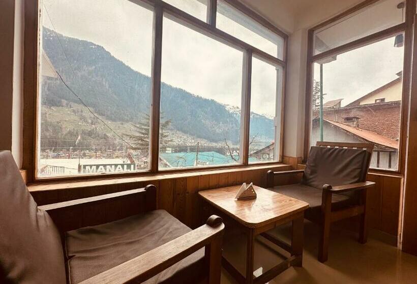 Alpine   A Boutique Hotel , Manali