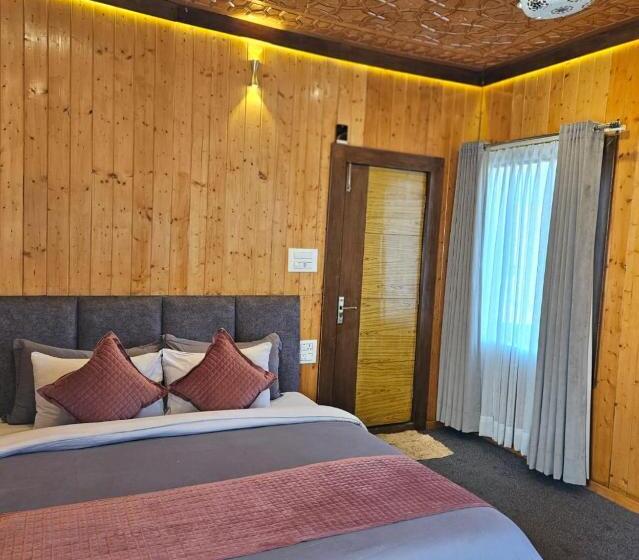 בית מלון כפרי Gulmarg Woods By Stay Pattern