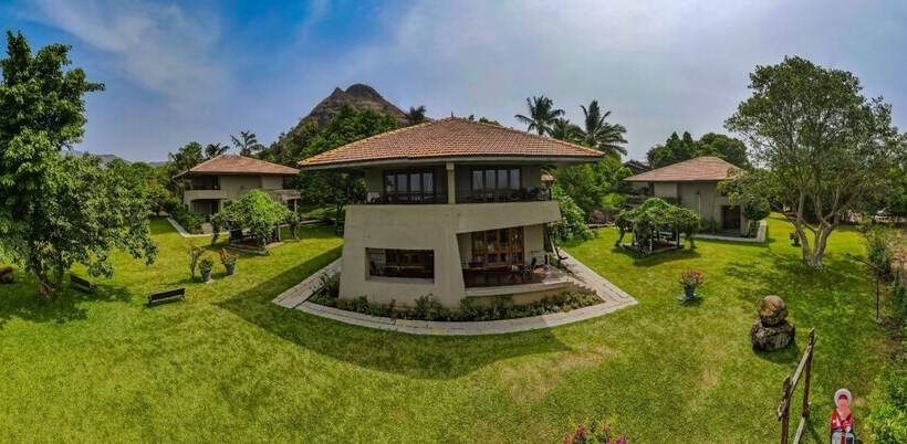 Отель Malhar Machi Mountain Resorts