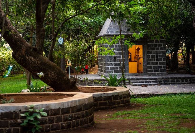 Отель Malhar Machi Mountain Resorts