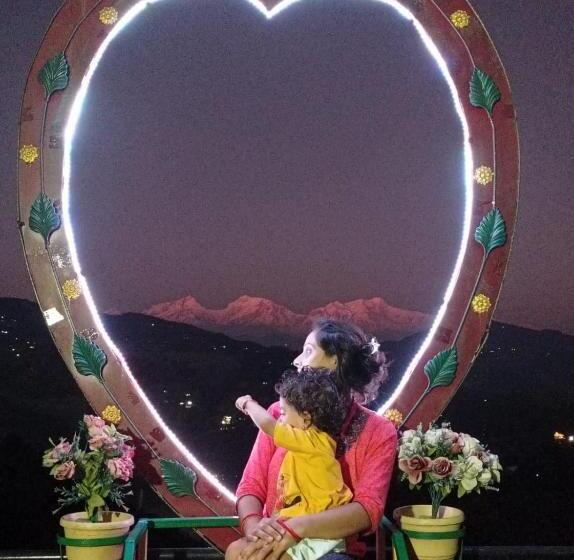 پانسیون Begnas Coffee House &