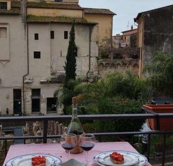 Пансион Capitolium Locanda Solo Alloggio