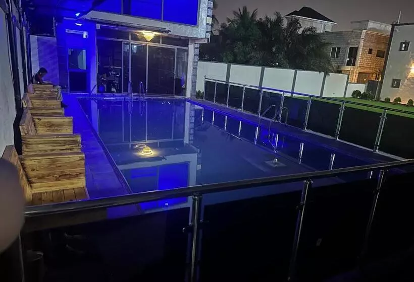 Majatalo Northwold Hottel