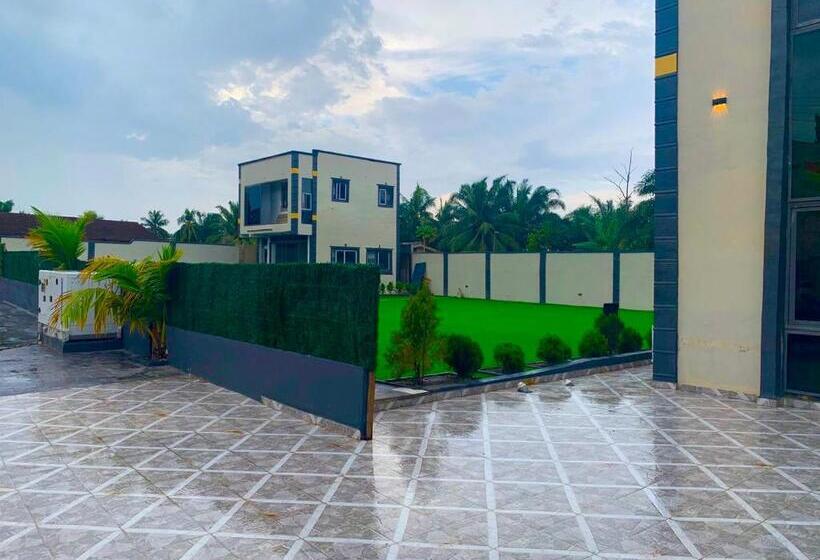 פנסיון Northwold Hottel