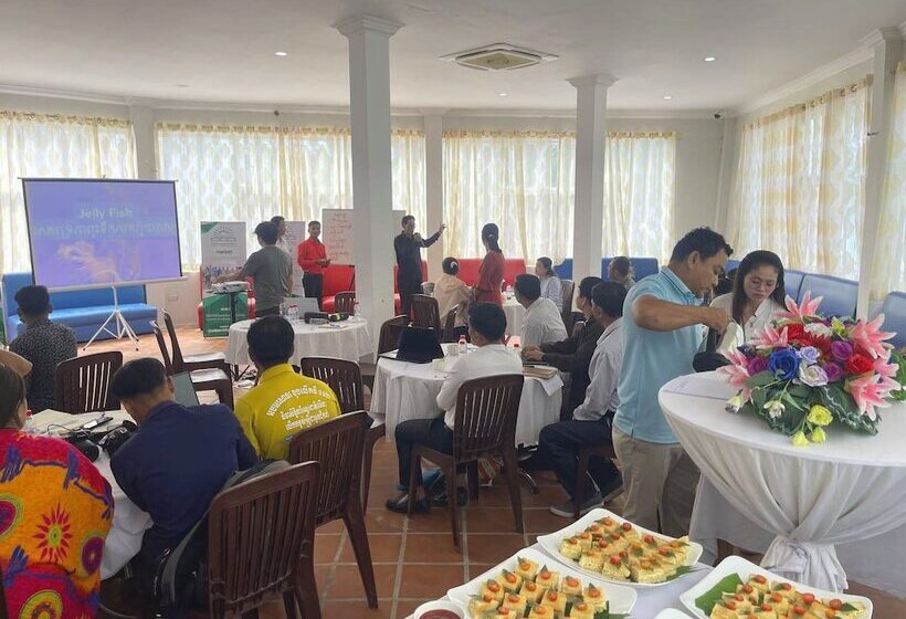 منتجع Scarlet Sails Villa