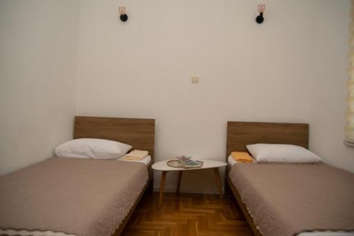 تختخواب و صبحانه Sarah Apartments