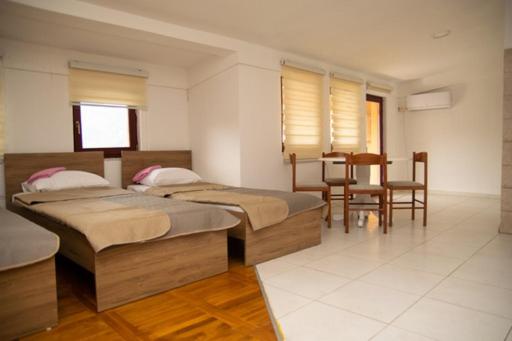 تختخواب و صبحانه Sarah Apartments