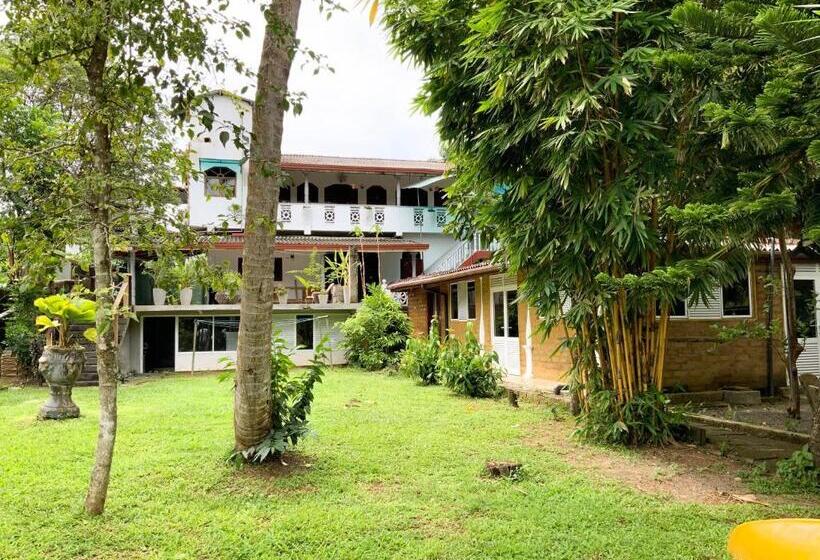 Chill River Villa Villa With Scenic River Views