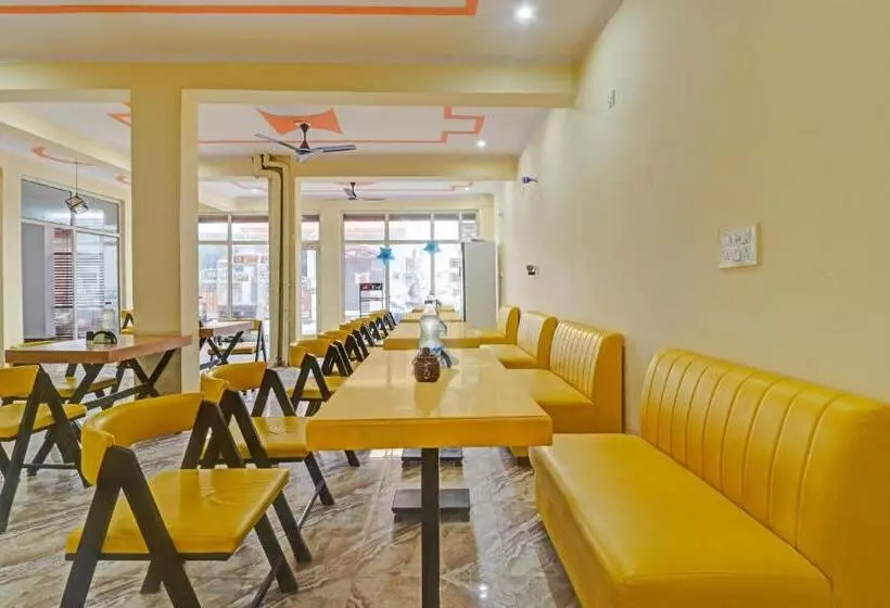 ホテル Oyo Flagship 81127 Chaudhary Guest House Restaurant